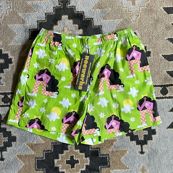 SOLD Nooworks Checkered Ladies Western Shorts - Picture 2 of 5